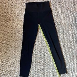 EUC Women’s Vuori Rib Studio Leggings. Size Small.